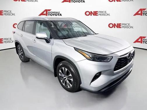 2024 Toyota Highlander XLE