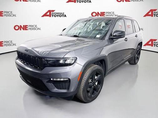 Baltic Gray Metallic Clearcoat 2025 Jeep Grand Cherokee Limited