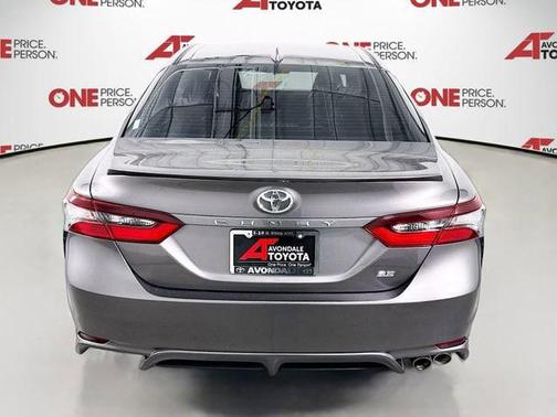 Predawn Gray Mica 2022 Toyota Camry SE