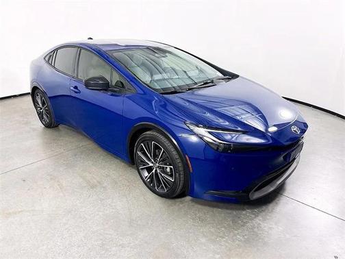 2025 Toyota Prius XLE