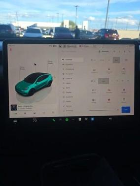 2022 Tesla Model Y Performance Dual Motor All-Wheel Drive