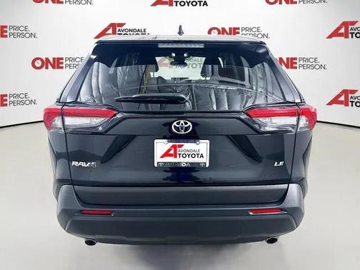 2025 Toyota RAV4 LE