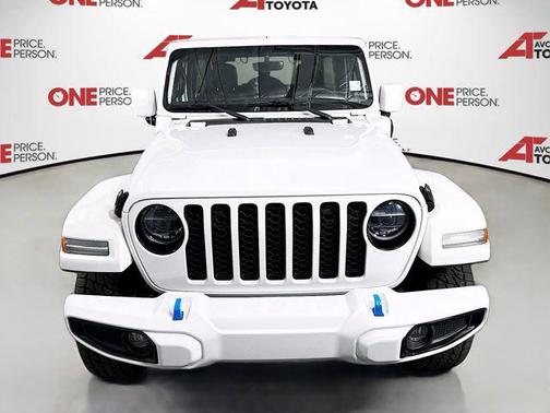 Bright White Clearcoat 2022 Jeep Wrangler Unlimited 4xe Sahara High Altitude