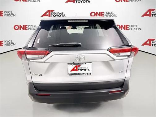 2022 Toyota RAV4 LE