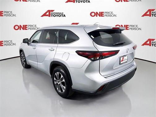 2025 Toyota Highlander XLE
