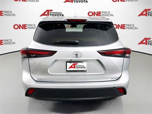 2025 Toyota Highlander XLE