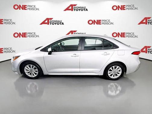 Classic Silver Metallic 2025 Toyota Corolla LE