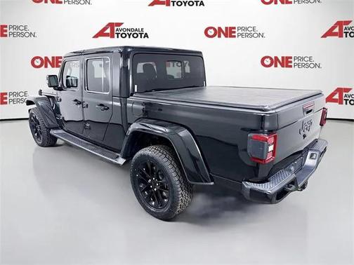 2023 Jeep Gladiator Overland