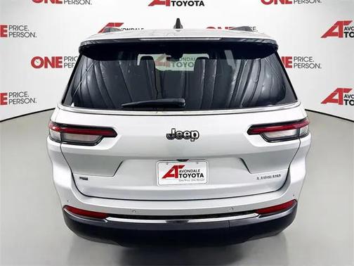 2023 Jeep Grand Cherokee L Laredo