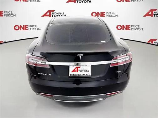 2016 Tesla Model S 70D