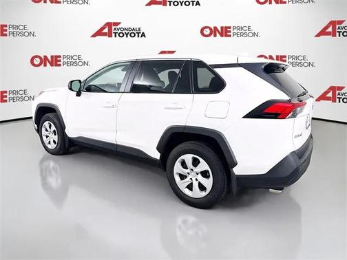 2024 Toyota RAV4 LE