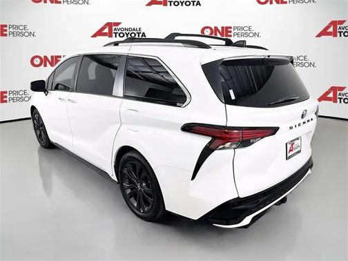 2022 Toyota Sienna XSE 7 Passenger