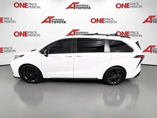 2022 Toyota Sienna XSE 7 Passenger