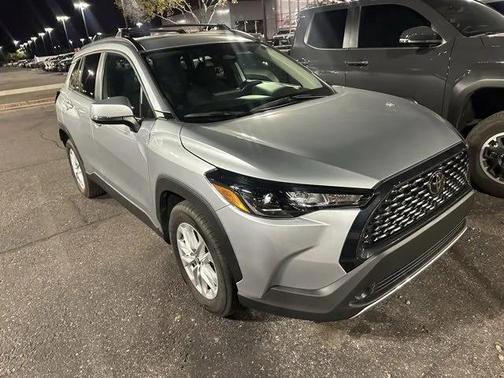 2024 Toyota Corolla Cross LE