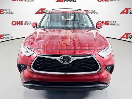 Ruby Flare Pearl 2024 Toyota Highlander Limited