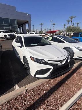 2024 Toyota Camry SE