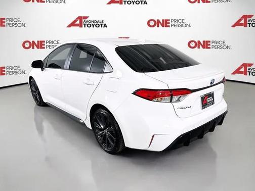 2025 Toyota Corolla Hybrid SE