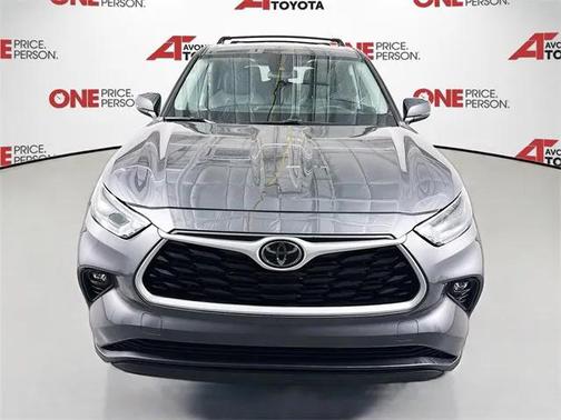 2023 Toyota Highlander LE