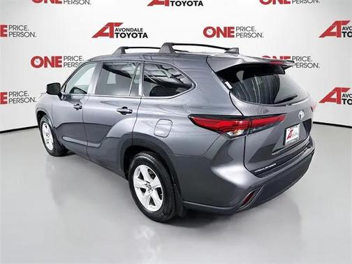 2023 Toyota Highlander LE