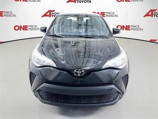 2022 Toyota C-HR XLE