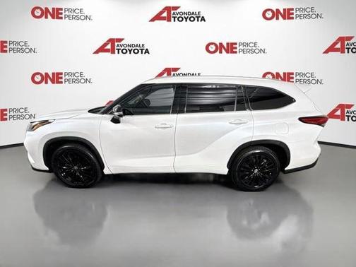Wind Chill Pearl 2023 Toyota Highlander Hybrid Platinum