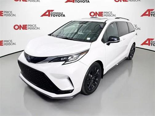 2023 Toyota Sienna XSE 7 Passenger