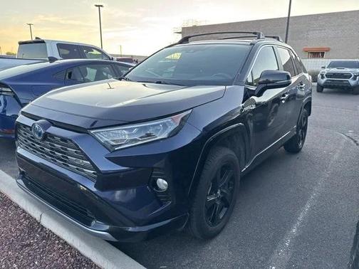 2020 Toyota RAV4 Hybrid SE