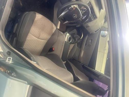 2016 Toyota Prius v Three