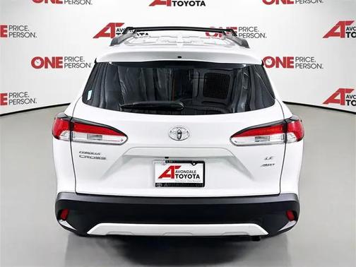 2024 Toyota Corolla Cross LE