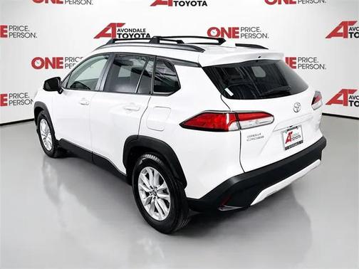 2024 Toyota Corolla Cross LE