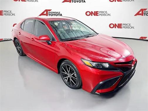 2022 Toyota Camry SE