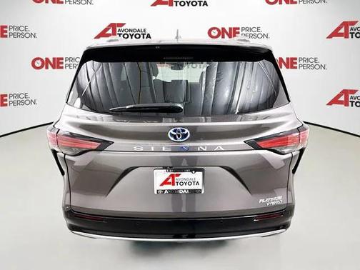 2023 Toyota Sienna Platinum 7 Passenger