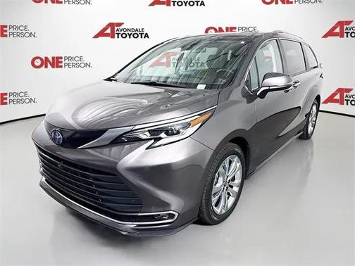 2023 Toyota Sienna Platinum 7 Passenger