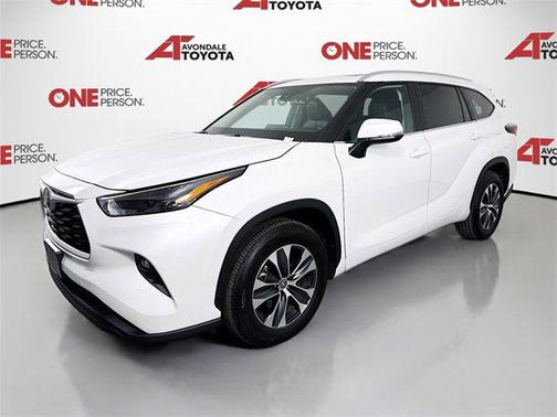 2025 Toyota Highlander XLE