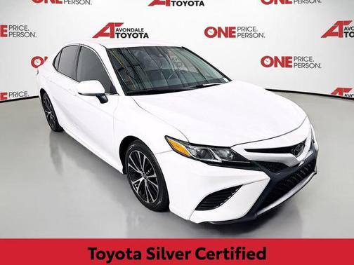 Super White 2020 Toyota Camry SE