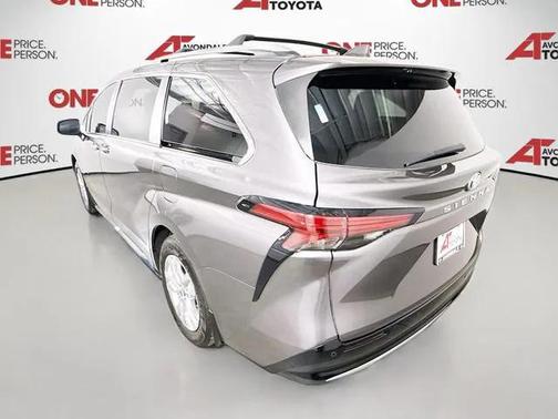 2024 Toyota Sienna Limited