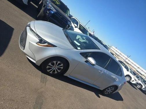 2022 Toyota Corolla Hybrid LE