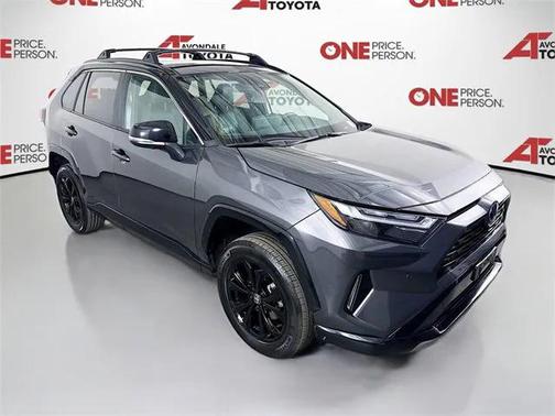 2023 Toyota RAV4 Hybrid SE