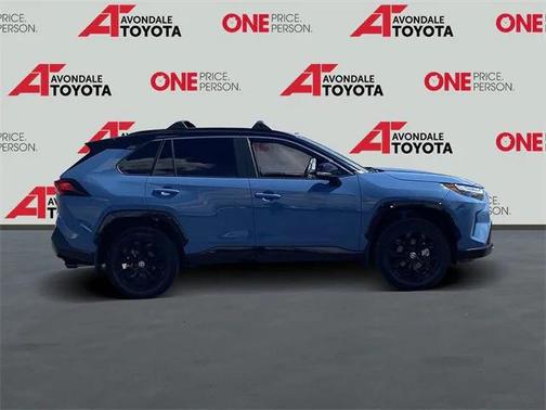 2024 Toyota RAV4 Hybrid SE