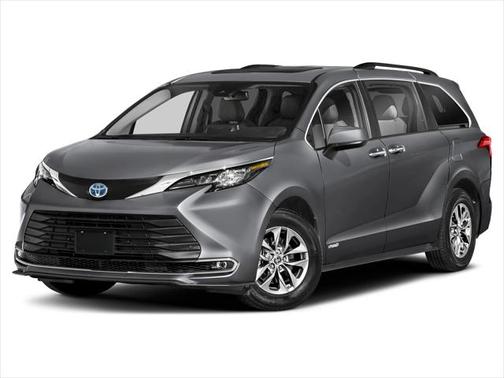 2024 Toyota Sienna XLE 8 Passenger