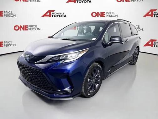 2021 Toyota Sienna XSE 7 Passenger