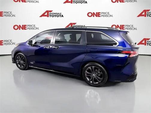 2021 Toyota Sienna XSE 7 Passenger