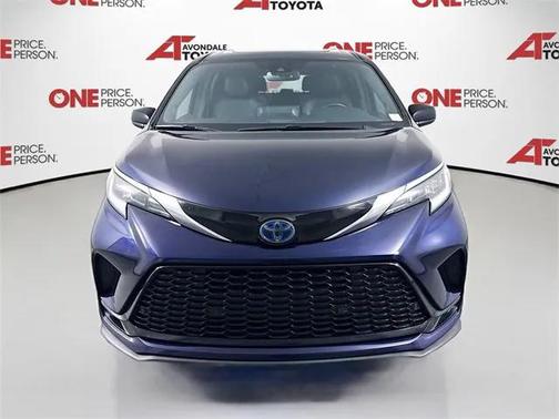 2021 Toyota Sienna XSE 7 Passenger