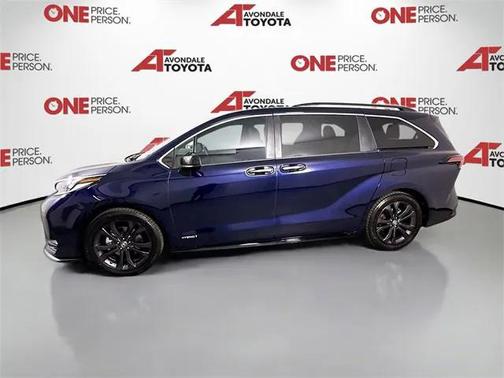 2021 Toyota Sienna XSE 7 Passenger