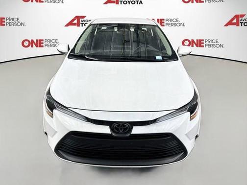 Ice Cap 2025 Toyota Corolla LE