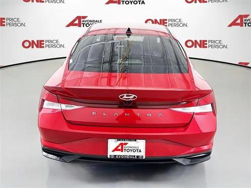 2022 Hyundai ELANTRA SEL