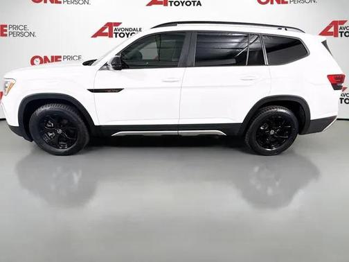 2025 Volkswagen Atlas 2.0T Peak Edition