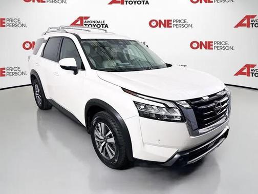 2023 Nissan Pathfinder SL 4WD