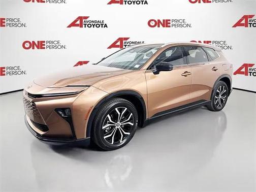 2025 Toyota Crown Signia XLE