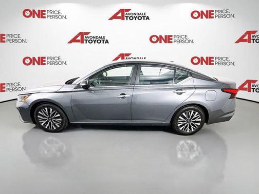 Gun Metallic 2024 Nissan Altima 2.5 SV